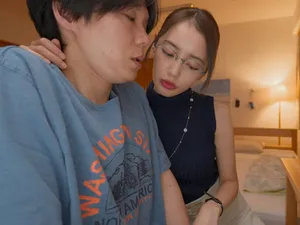 Melody marks có một ngày trải nghiệm quan hệ ngoài trời thú vị