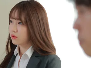 Em thư ký đi công chuyện xa bị cấp trên lừa uống thuốc kích dục lên cơn nứng