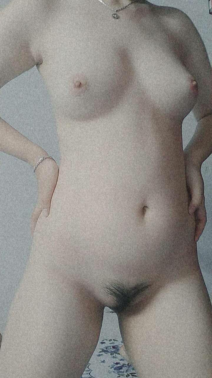 Em học sinh tò mò trước căn hộ bốc mùi cạnh bên nhận cái kết đáng thương