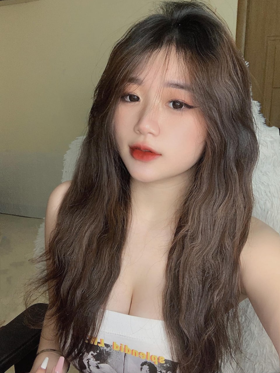 Lén lút với cô nhân viên nữ bởi vì cuộc sống hôn nhân không hạnh phúc